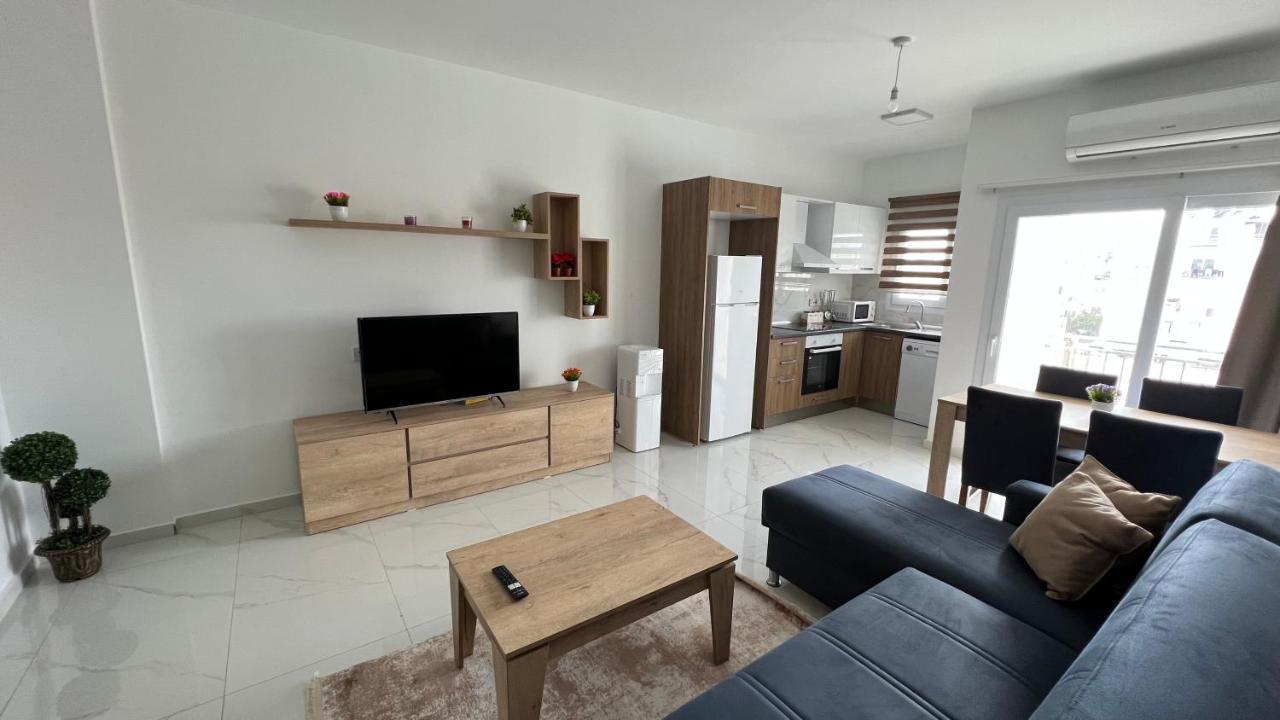 Tetris Apartment Spacious Comfortable نيقوسيا المظهر الخارجي الصورة